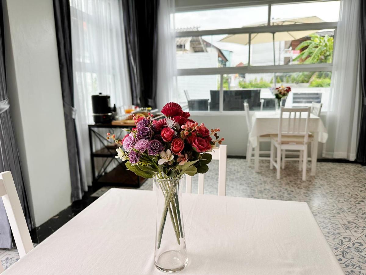 A Pousada The White House Rachamankha เดอะ ไวท์เฮ้าส์ ราชมรรคา Chiang Mai Exterior foto
